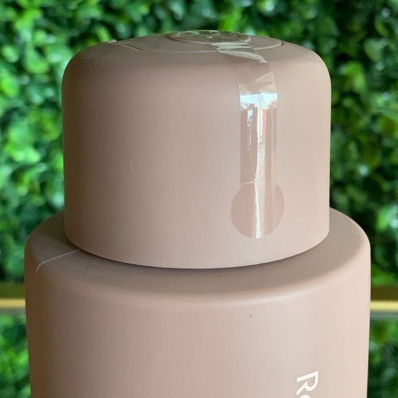 Rare Beauty Find Comfort Hydrating Body Lotion | NEW | Niacinamide Body Lotion - Picture 10 of 15